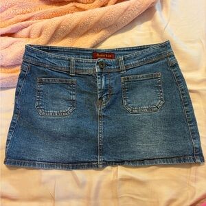 Denim Jean Mini Skirt in Medium Blue